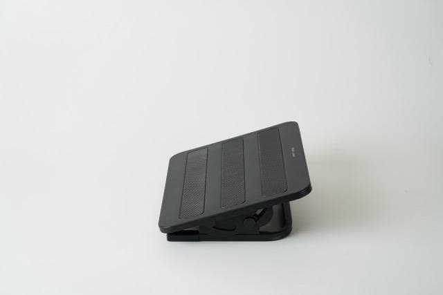 BodyLabs KomFort Footrest 1